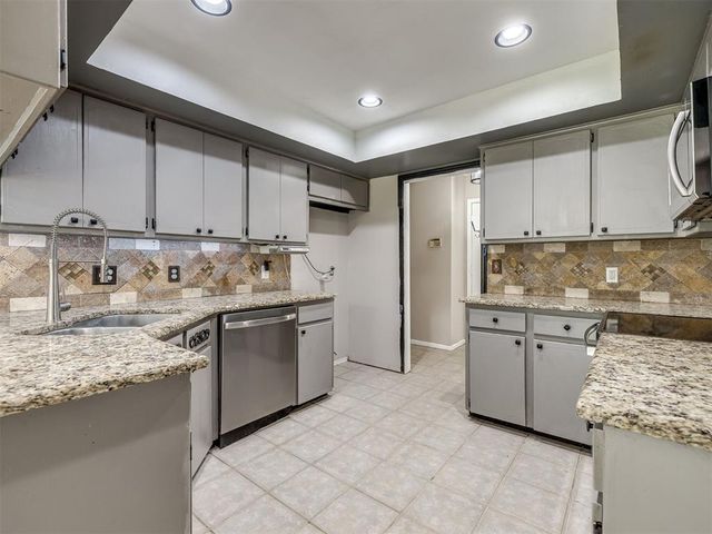 3904 Redbud Lane, Edmond, OK 73034