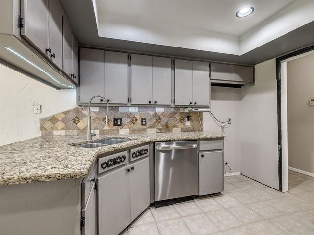 3904 Redbud Lane, Edmond, OK 73034