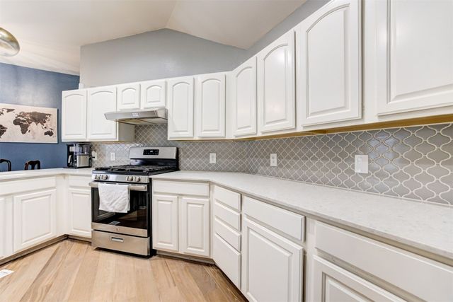11125 Springhollow Court, Oklahoma City, OK 73120