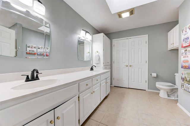 11125 Springhollow Court, Oklahoma City, OK 73120