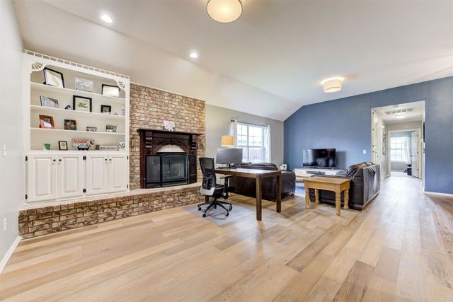 11125 Springhollow Court, Oklahoma City, OK 73120