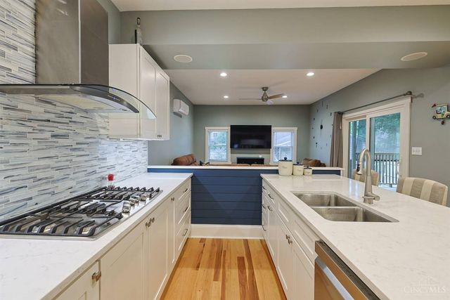 11 Laurel Avenue, Milford, OH 45150