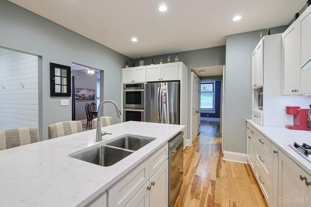11 Laurel Avenue, Milford, OH 45150