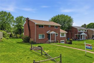 203 Clover Dr., Elizabeth Twp/boro, PA 15037