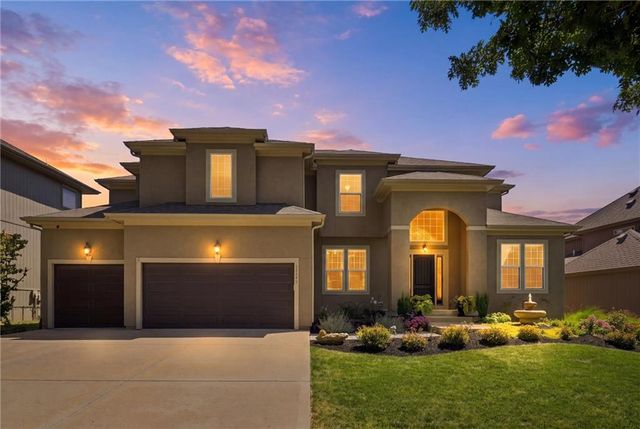 15447 W 164th Terrace, Olathe, KS 66062