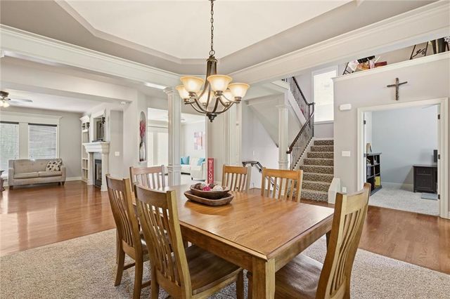 15447 W 164th Terrace, Olathe, KS 66062