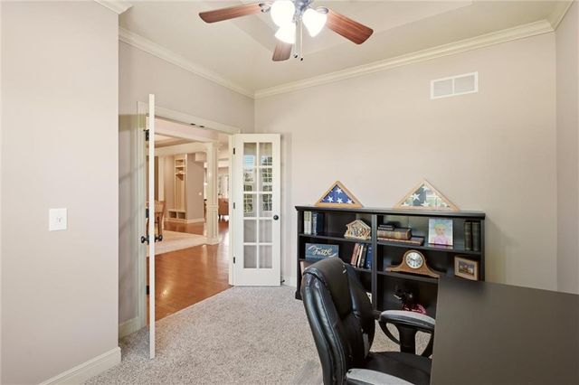 15447 W 164th Terrace, Olathe, KS 66062