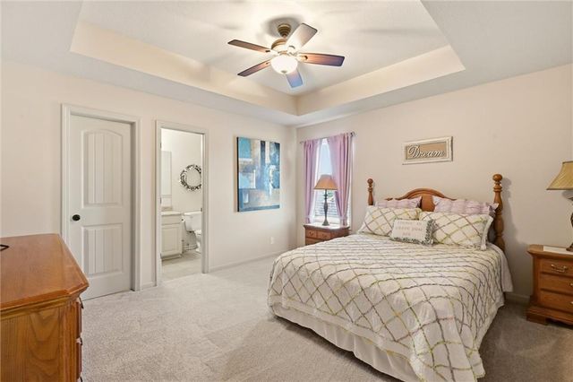 15447 W 164th Terrace, Olathe, KS 66062