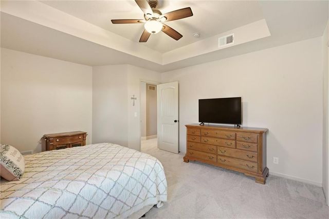 15447 W 164th Terrace, Olathe, KS 66062