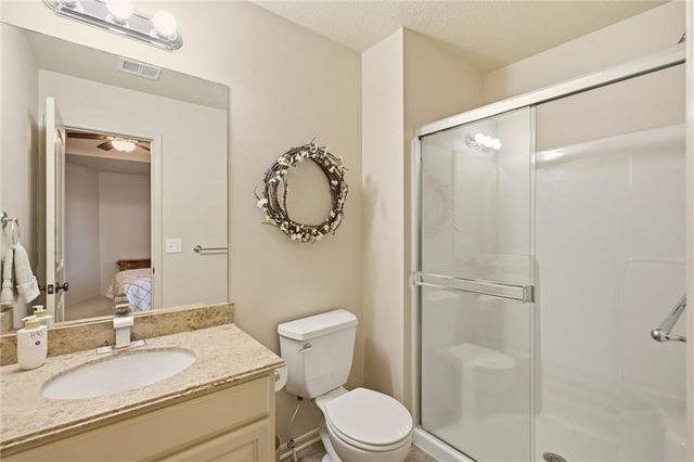 15447 W 164th Terrace, Olathe, KS 66062