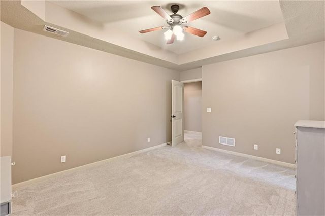 15447 W 164th Terrace, Olathe, KS 66062