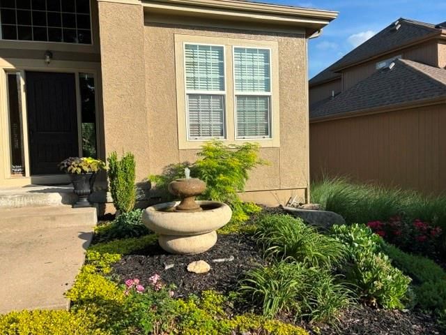 15447 W 164th Terrace, Olathe, KS 66062