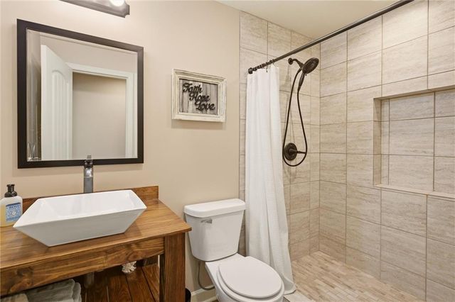 15447 W 164th Terrace, Olathe, KS 66062