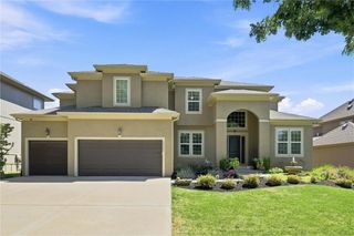 15447 W 164th Terrace, Olathe, KS 66062