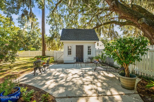 33 Brisbane Drive, Beaufort, SC 29902