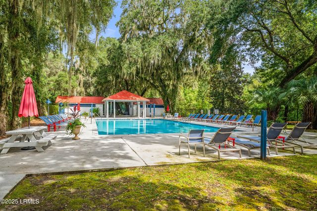 33 Brisbane Drive, Beaufort, SC 29902