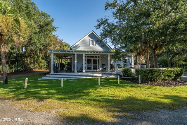 33 Brisbane Drive, Beaufort, SC 29902