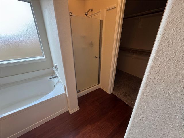 16942 Reston Glen Lane, Houston, TX 77073