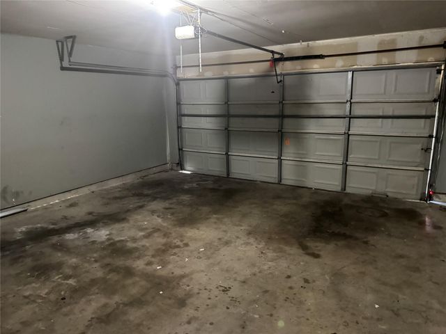 16942 Reston Glen Lane, Houston, TX 77073