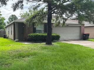 16942 Reston Glen Lane, Houston, TX 77073