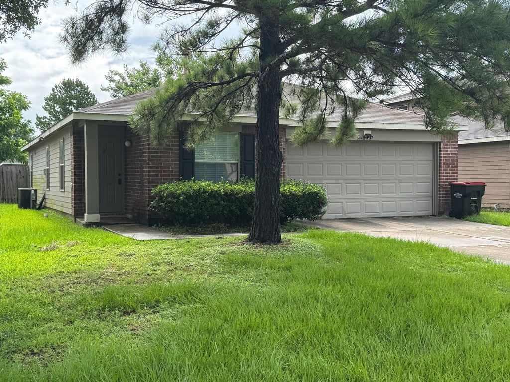 16942 Reston Glen Lane, Houston, TX 77073