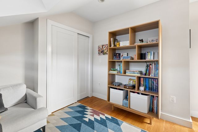 12 Gloucester Street 4, Boston, MA 02115