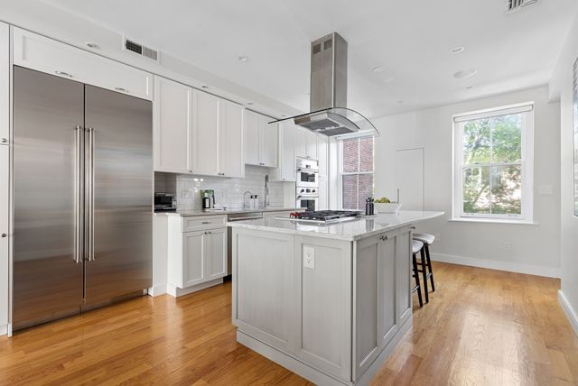 12 Gloucester Street 4, Boston, MA 02115