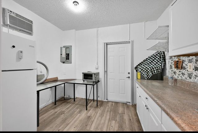 13761 N Garden Cove Circle, Davie, FL 33325