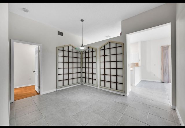 13761 N Garden Cove Circle, Davie, FL 33325