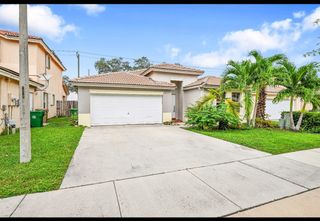 13761 N Garden Cove Circle, Davie, FL 33325