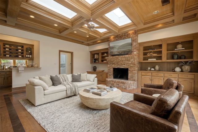 105 Meadow View, Argyle, TX 76226