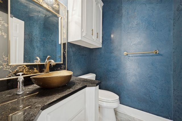 105 Meadow View, Argyle, TX 76226