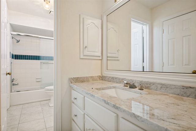 105 Meadow View, Argyle, TX 76226