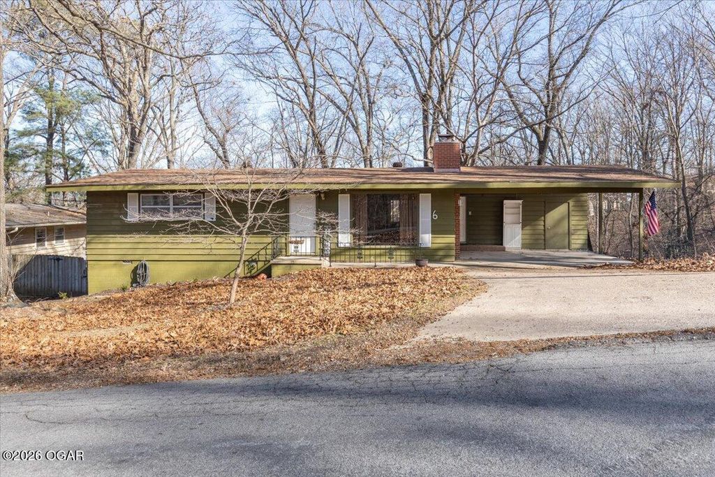 6 Finger Drive, Bella Vista, AR 72715