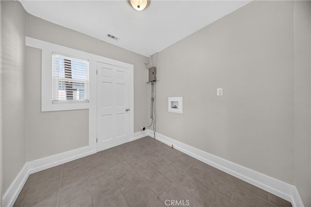 1493 W 47th, Los Angeles, CA 90062