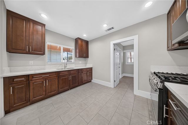 1493 W 47th, Los Angeles, CA 90062