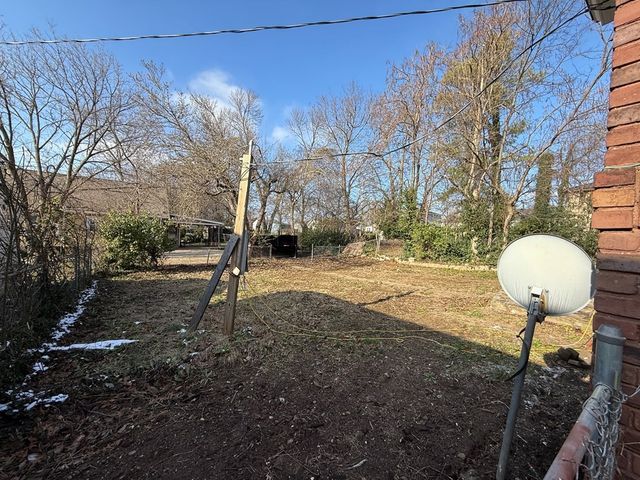 1523 Canton St, Hopkinsville, KY 42240