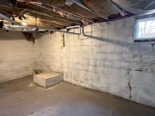 1523 Canton St, Hopkinsville, KY 42240