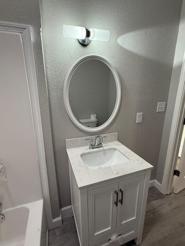 1523 Canton St, Hopkinsville, KY 42240