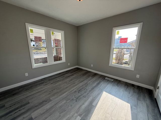 1523 Canton St, Hopkinsville, KY 42240