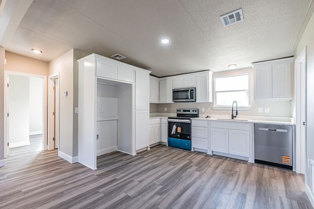 112 Private Road 1307, Bridgeport, TX 76426