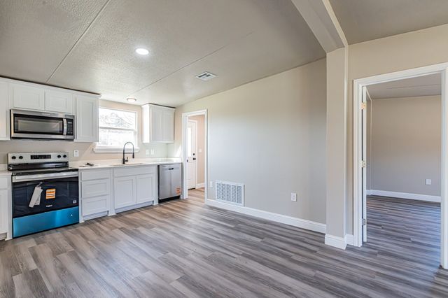 112 Private Road 1307, Bridgeport, TX 76426