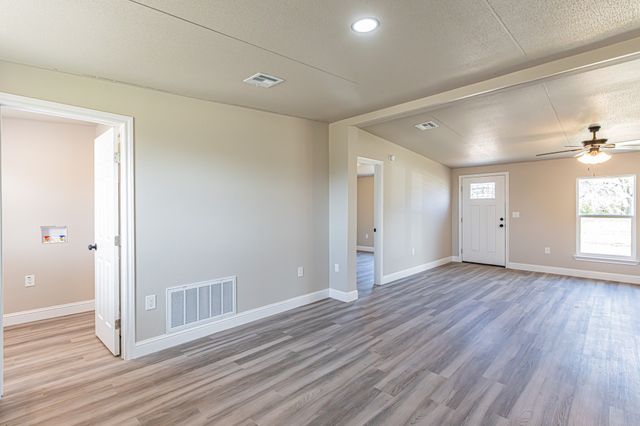 112 Private Road 1307, Bridgeport, TX 76426