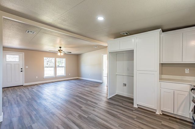 112 Private Road 1307, Bridgeport, TX 76426