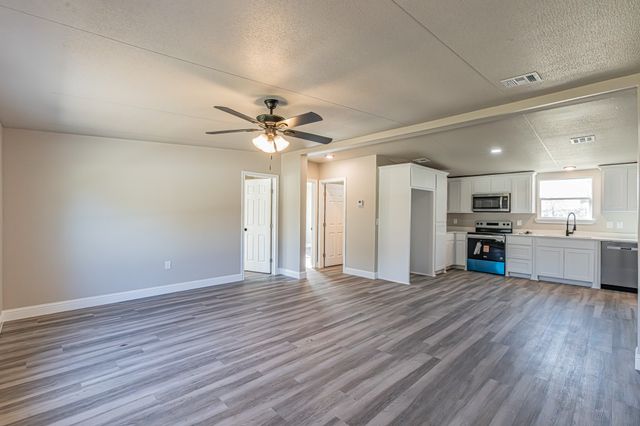 112 Private Road 1307, Bridgeport, TX 76426