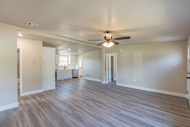 112 Private Road 1307, Bridgeport, TX 76426