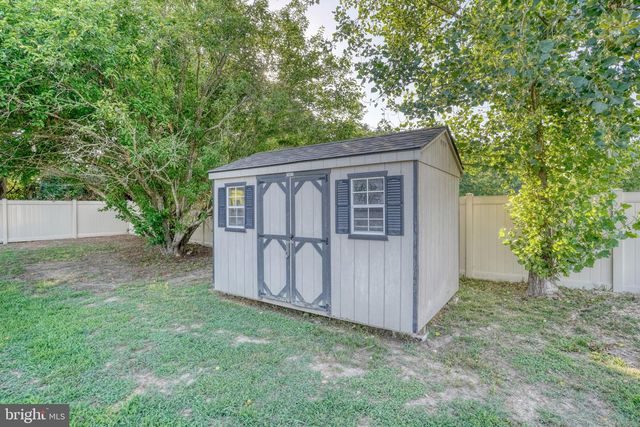 22 CIRCLE DR W, Milton, DE 19968