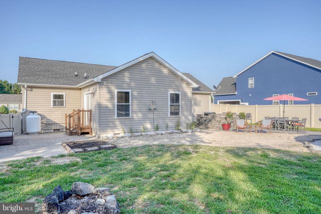 22 CIRCLE DR W, Milton, DE 19968