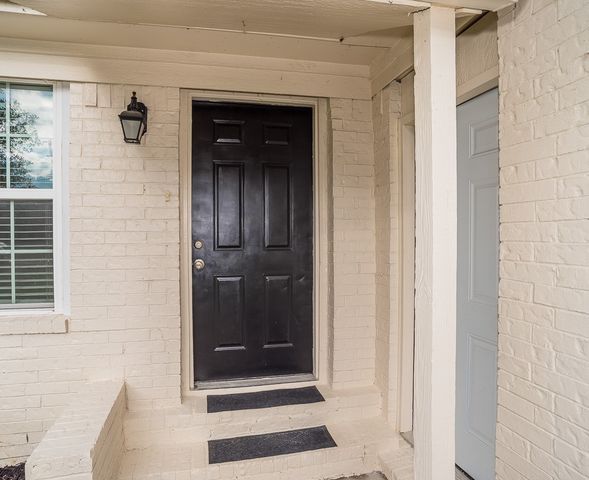 504 Circleview Drive, Mansfield, TX 76063