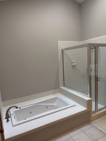 2098 Bent Trail Court, Ann Arbor, MI 48108